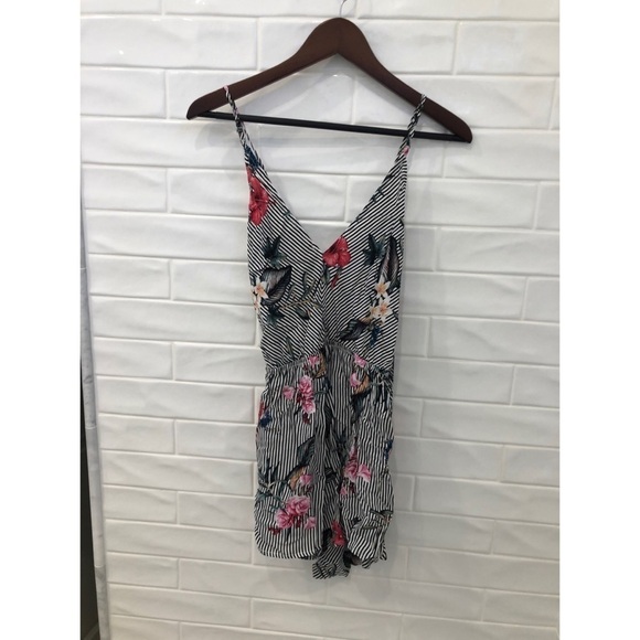 DRESS Forum FLORAL STRIPE ROMPER - Picture 6 of 8